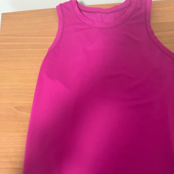 Lululemon Tank Top - Picture 1 of 3